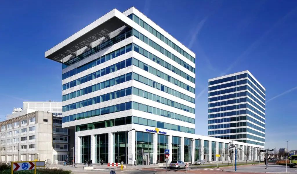 The Windesheim Almere building with its cantilevered upper floor